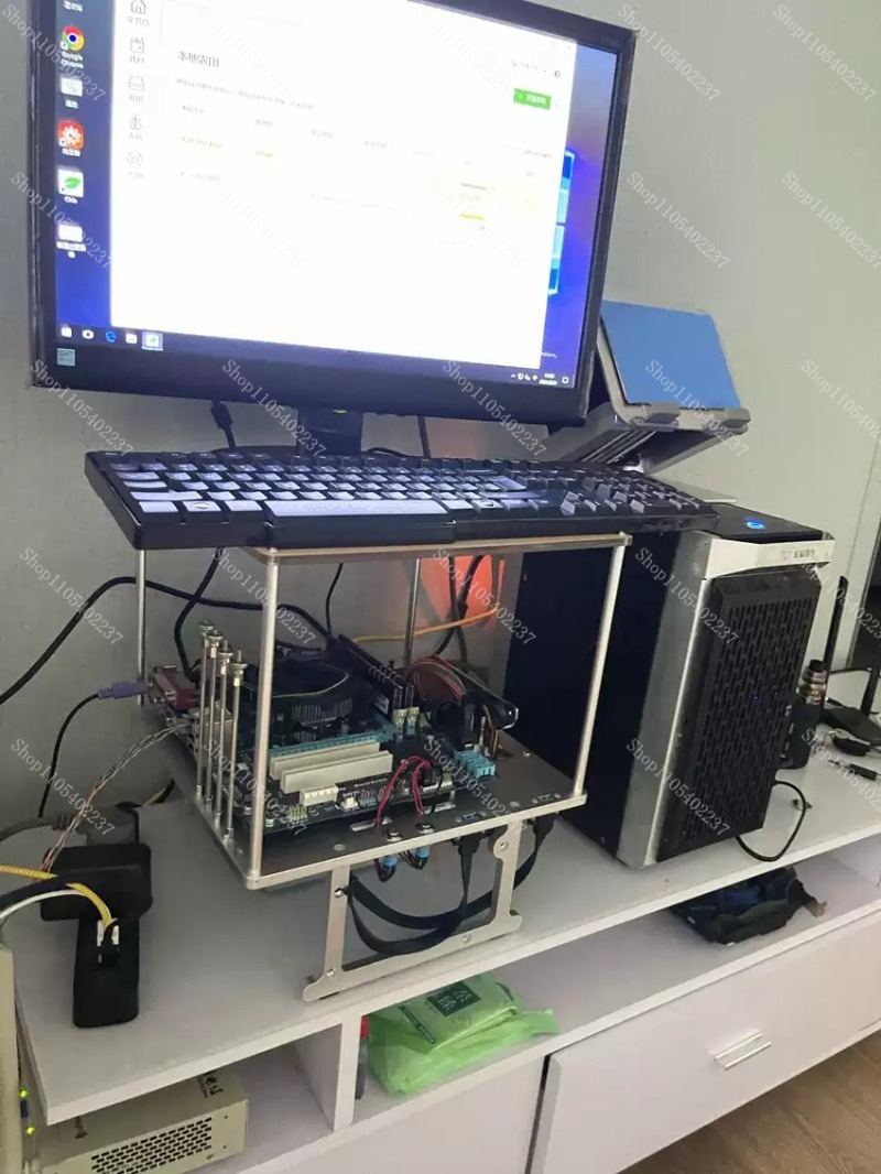 オープンフレーム式、全アルミニウム製PCテストベンチ。MAT - Aluminum Open Frame Test Bench Water Cooling のレビューと価格